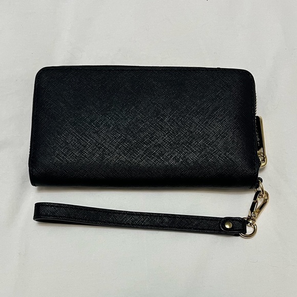 Michael Kors Wallet with Wrist Strap - Picture 2 of 3